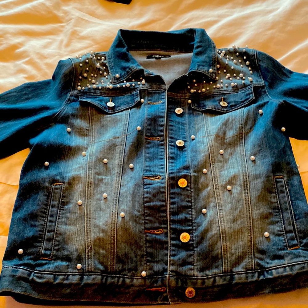 Jean jacket, size large, or 12 new, never worn without a tag embroidered  pearls